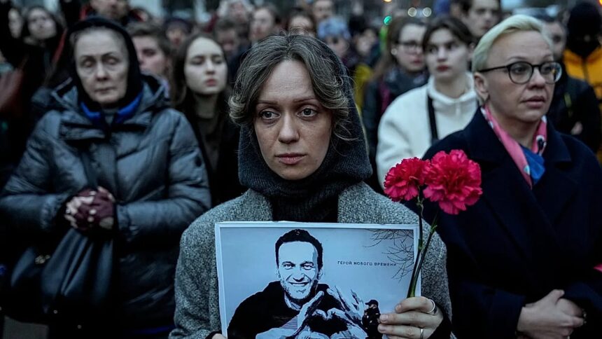 EU blacklists six people involved in Navalny assassination