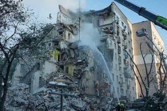 Ukraine calls for air defences as Russia threatens more Kyiv strikes