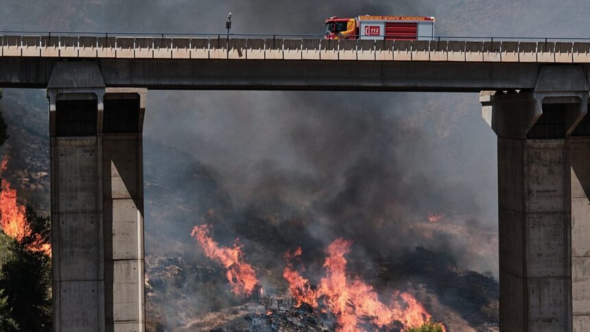 Spanish PM urges better prevention after deadly wildfire