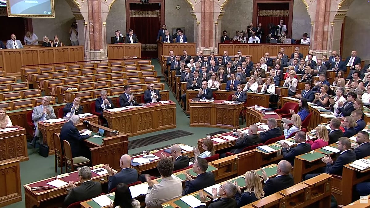 Hungarian parliament removes President Tamás Sulyok from office