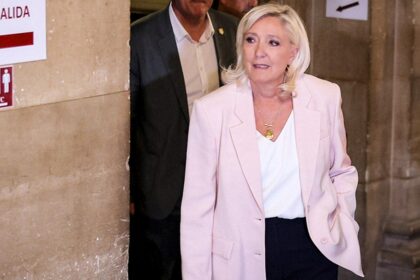French court clears path for conservative presidential candidate, but house arrest threatens campaign