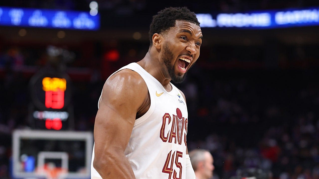 Donovan Mitchell signs massive 3M Cavaliers extension as LeBron James return speculation grows
