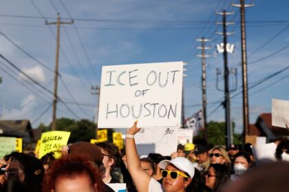 ICE agents in fatal Houston shooting were not wearing body cameras, sources say