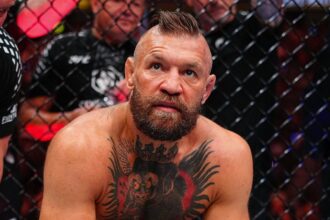 Joe Rogan calls out ‘crazy’ kick attempt by Conor McGregor that led to injury: ‘You don’t do that’