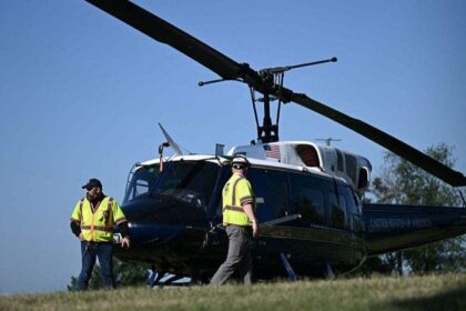 Air Force helicopter makes emergency landing in DC
