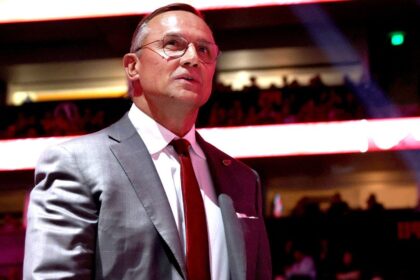 Red Wings legend Steve Yzerman steps down as the team’s general manager amid a turbulent offseason