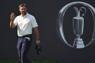 Bryson DeChambeau posts 3-under 67 at Royal Birkdale to silence critics after three straight missed major cuts