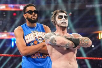 Knicks stars provide back up for WWE favorites in electric Saturday Night’s Main Event at MSG