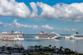 Accused murderer arrested while trying to board cruise ship in Florida, deputies say