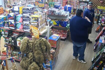 Store clerk foiled ex-Navy SEAL’s explosives plot targeting police at No Kings protest, feds say