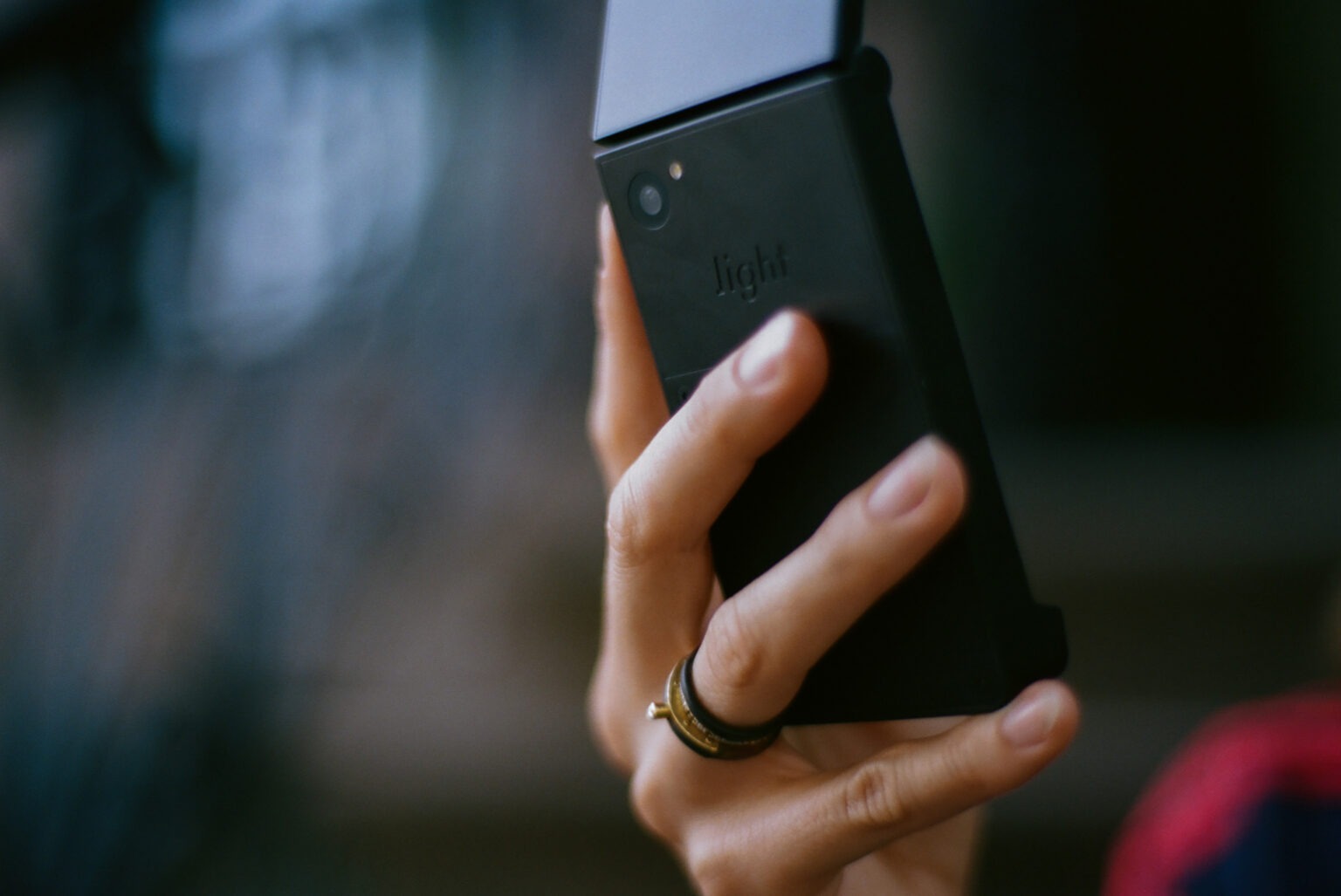 The Light Flip Phone Is a Minimalist Throwback Built With Modern Hardware Sensibilities