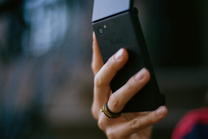 The Light Flip Phone Is a Minimalist Throwback Built With Modern Hardware Sensibilities