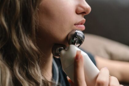 Do Microcurrent Devices Actually Work? We Asked Dermatologists