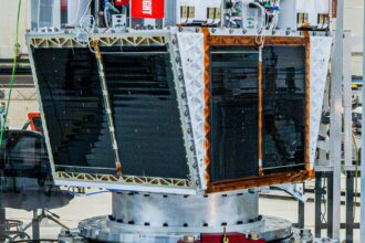 Space Mirror: The FCC Just Approved a Sun-Reflecting Satellite, and Astronomers Are Unimpressed
