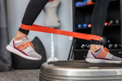 Are Vibration Plates All Hype? Here’s What Experts Think About the Latest Trend