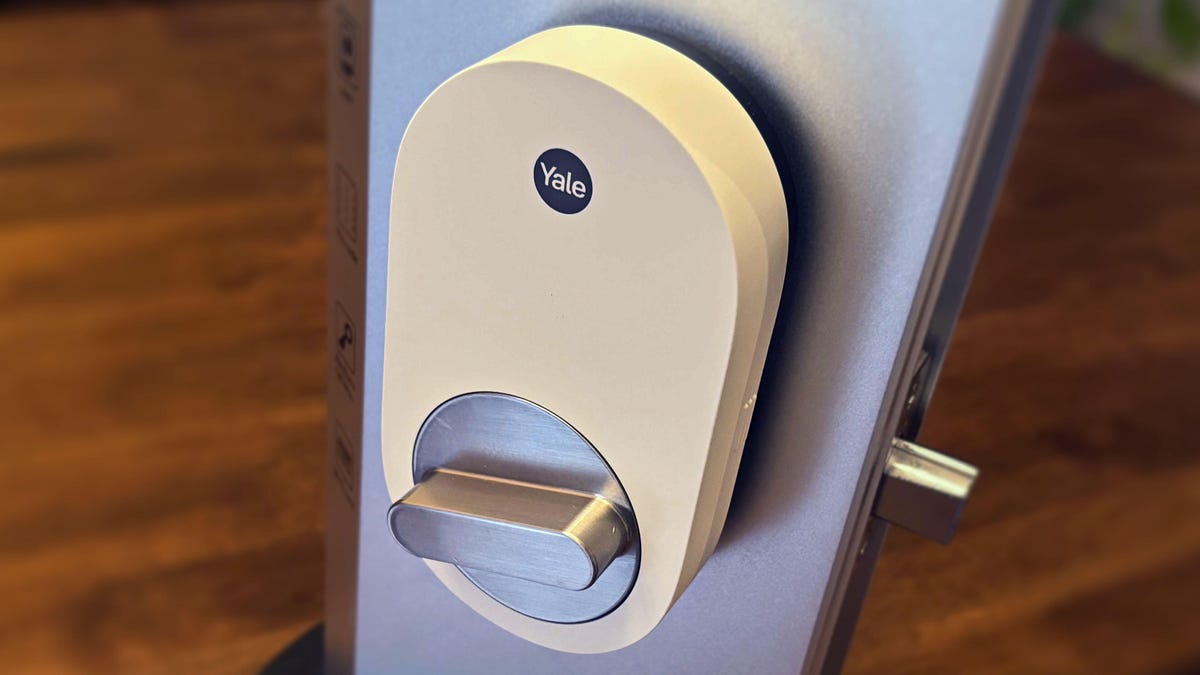 Best Smart Locks of 2026: High-Tech Door Defense