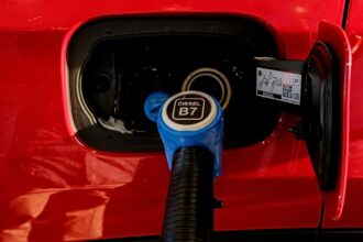 Spain wins EU backing for temporary fuel-tax cuts