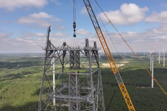 The world’s tallest wind power plant is dwarfing the Eiffel tower