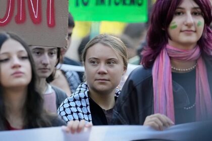 Thousands in Sweden protest over climate policy as election looms