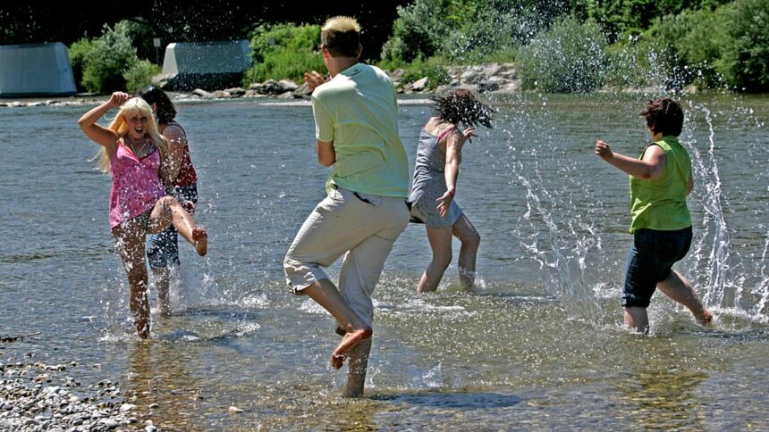 River swimming in Spree, Rhine and Danube: what Switzerland can teach us