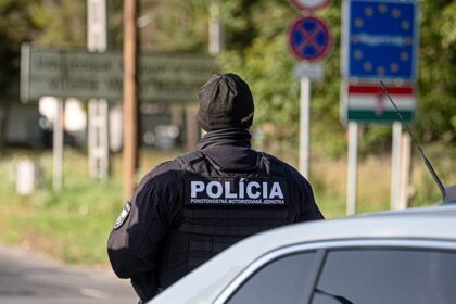Three arrested after Slovak police thwart planned arson attack
