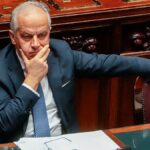 Migrant row: Ireland seeks returns to Italy, Sea Watch 5 detained in Naples