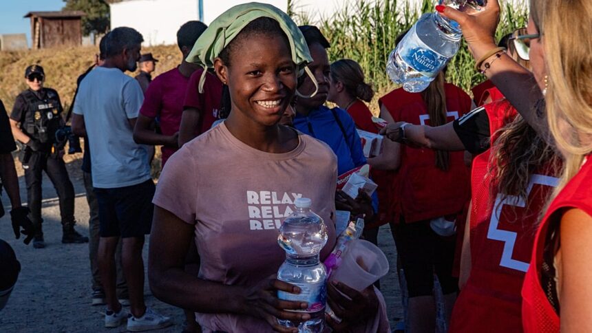 Spain ignores EU and prepares urgent transfer of 500 migrant girls from Ceuta to mainland