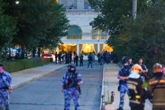 Explosion in Moscow restaurant killed three and injured 21
