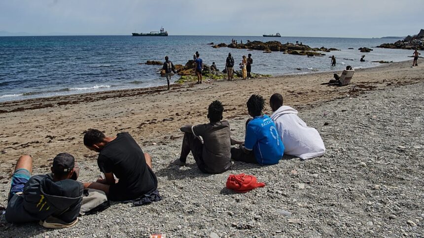 Misleading images spread online around Ceuta crossings