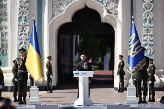 EU allies back Ukraine on Independence Day without Trump envoys