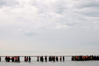UK asylum applications drop by more than a fifth, new data shows
