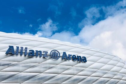 Sydney Marathon mishap: Munich’s Allianz Arena appears on finisher medal