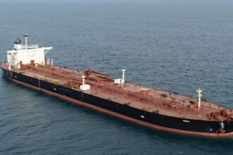Putin threatens retaliatory seizures of European ships