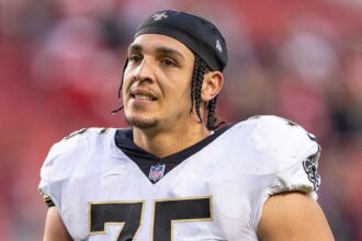 Pro Bowl offensive lineman Andrus Peat announces his retirement from the NFL at 32