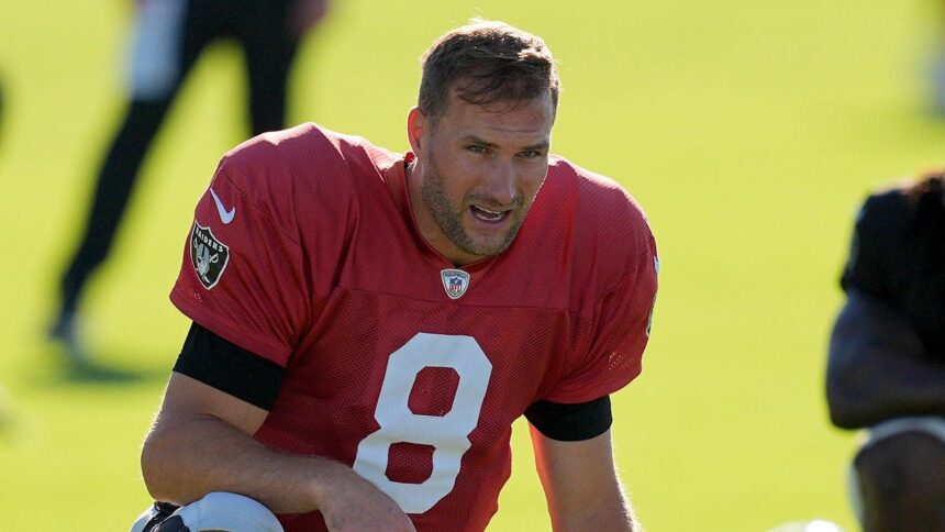 Raiders quarterback Kirk Cousins, Maxx Crosby get into scuffle in tense training camp moment