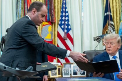 Trump announces aide will soon step into White House counsel post