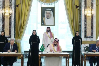 New power axis in the making? Three military heavyweights lock arms, complicating Abraham Accords strategy