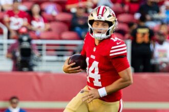 49ers quarterback hospitalized after struggling to breathe in first game in nearly 2 years