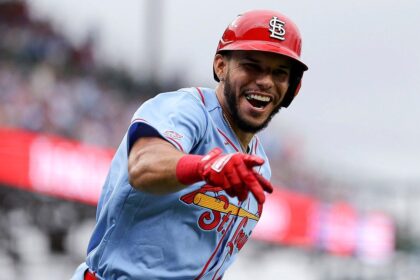 Cardinals rookie makes MLB history by hitting a home run in each of his first three career plate appearances