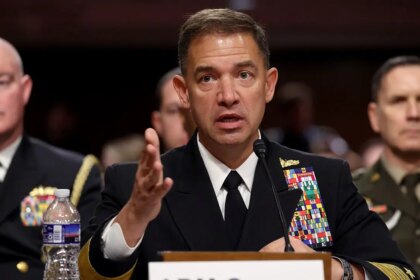 CENTCOM commander touts USS Abraham Lincoln mental health record after more than 260 days without port call