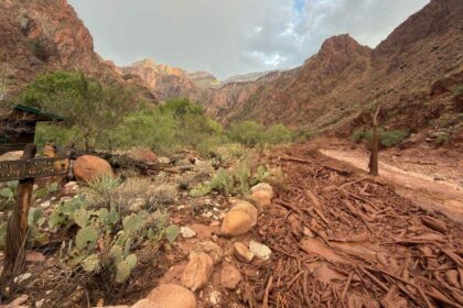 Deadly Grand Canyon flooding knocks out critical water line amid race to find missing hikers
