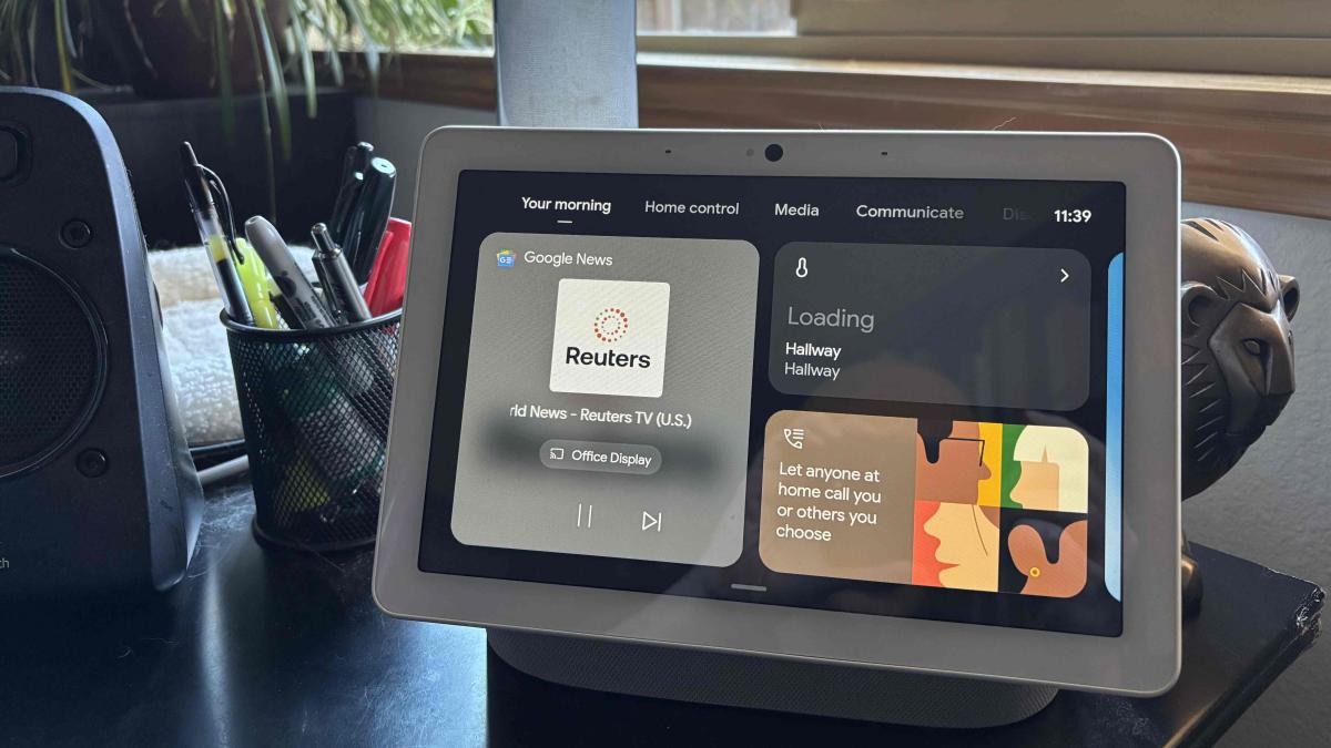 Google's Nest Hub Max showing home cards.