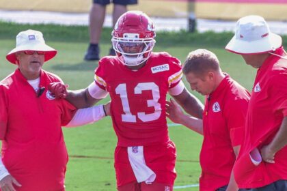 Chiefs rookie standout Cyrus Allen exits practice after scary collision with teammate Kaiir Elam