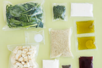 Complaints Pile Up for 2 Popular Meal Kit Services Amid Missing Ingredients and Poor Customer Service
