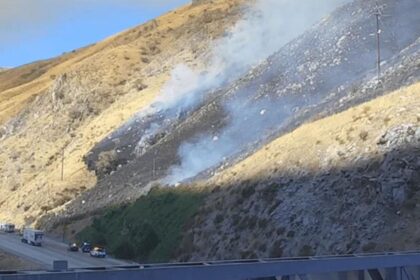 Fast-moving wildfire tears through El Tejon Pass forcing evacuation warnings