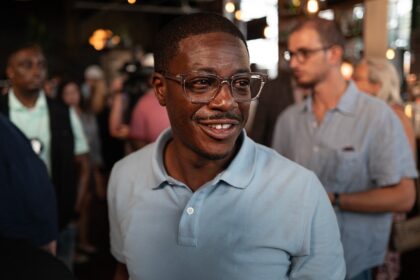 ‘Moderate’ Dem gubernatorial candidate embraced DEI budget tool, Green New Deal-style policies