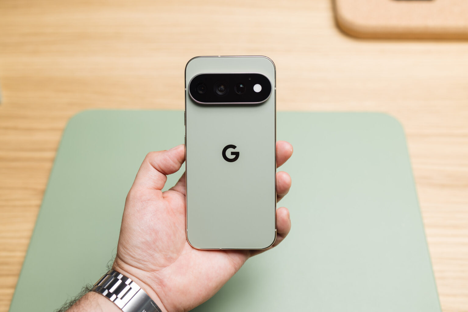 The Pixel 11 Pro XL Has Main Character Energy Despite a 0 Price Hike