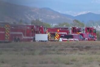 2 killed in horror plane crash at San Diego airport