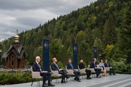 Behind the scenes: summit row and oil deal test Hungary-Ukraine ties