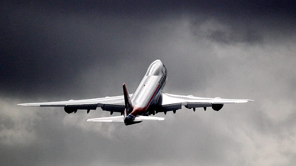 Operations resume at Luxembourg airport after drones halt flights